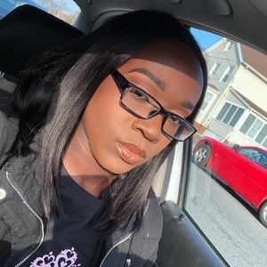 Meet your Posher, Trinity